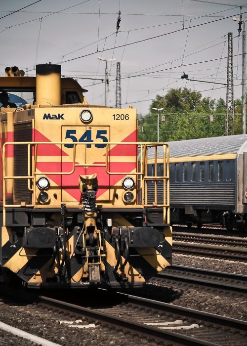 locomotive-1399080_1920